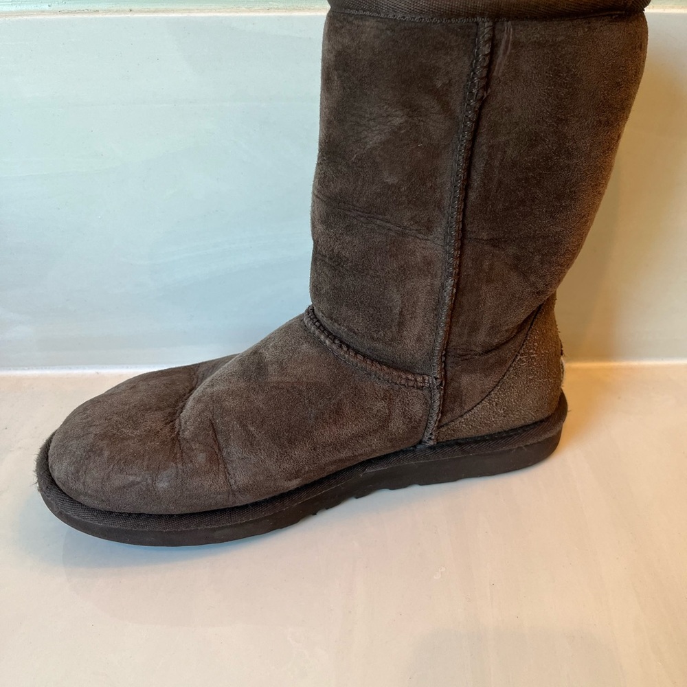 UGG classic short boots chocolate brown - Picture 8 of 11